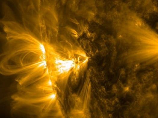 2023太陽風暴威力會有多大?太陽磁暴對地球的影響 2023太陽風暴威力會有多大?太陽磁暴對地球的影響