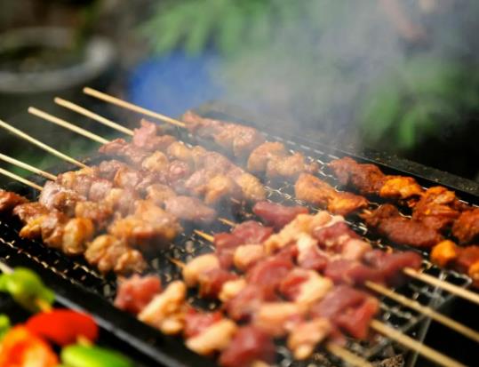 淄博燒烤為什么要自己烤?淄博燒烤有什么不一樣 淄博燒烤為什么要自己烤?淄博燒烤有什么不一樣