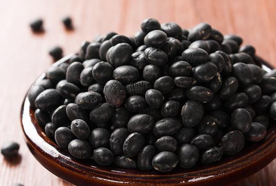 產(chǎn)婦可以吃黑豆嗎?產(chǎn)婦吃黑豆會回奶嗎? 產(chǎn)婦可以吃黑豆嗎?產(chǎn)婦吃黑豆會回奶嗎?