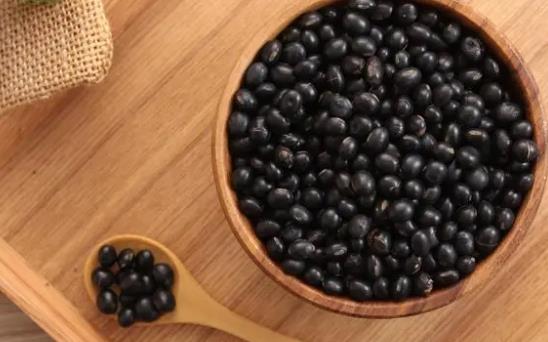 �ڶ���Ŀ������l�᣿��Щ�˲��˳Ժڶ���