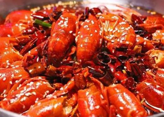 煮小龍蝦要放什么配菜?小龍蝦鹵好就能吃了嗎 煮小龍蝦要放什么配菜?小龍蝦鹵好就能吃了嗎