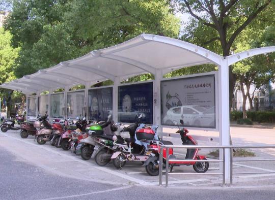 小區(qū)電動(dòng)車充電棚是虛電嗎?小區(qū)電動(dòng)車充電棚離樓宇距離多遠(yuǎn) 小區(qū)電動(dòng)車充電棚是虛電嗎?小區(qū)電動(dòng)車充電棚離樓宇距離多遠(yuǎn)