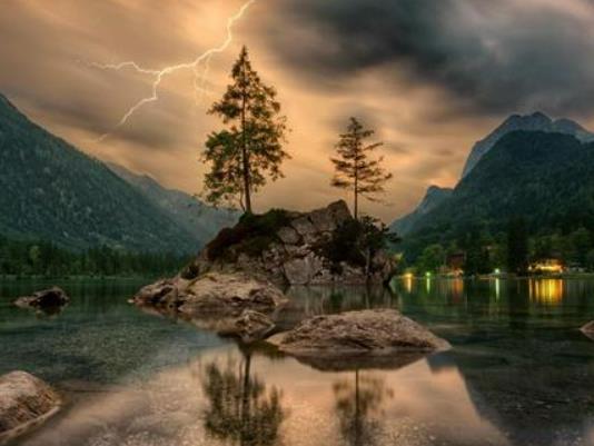 7月份穿長(zhǎng)袖還是短袖?7月份是雨季嗎 7月份穿長(zhǎng)袖還是短袖?7月份是雨季嗎