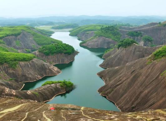 湖南梅雨天氣會持續多久?6月份去湖南旅游要注意什么 湖南梅雨天氣會持續多久?6月份去湖南旅游要注意什么
