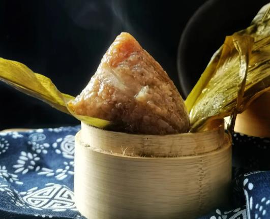 粽子煮好后撈出來(lái)放在冷水里嗎?粽子煮好不撈出水行嗎 粽子煮好后撈出來(lái)放在冷水里嗎?粽子煮好不撈出水行嗎