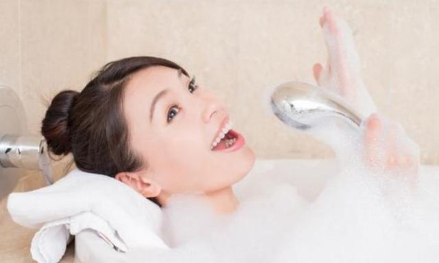 夏天需要每天洗澡嗎 每天洗澡的優(yōu)缺點(diǎn) 夏天需要每天洗澡嗎 每天洗澡的優(yōu)缺點(diǎn)
