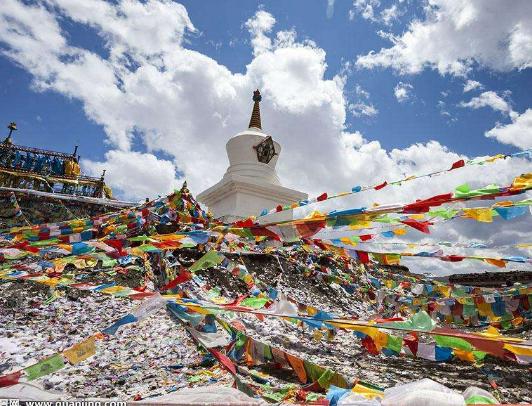 世界十大旅游必去的景點,九寨溝好風光、泰國白龍寺大氣恢宏 世界十大旅游必去的景點,九寨溝好風光、泰國白龍寺大氣恢宏