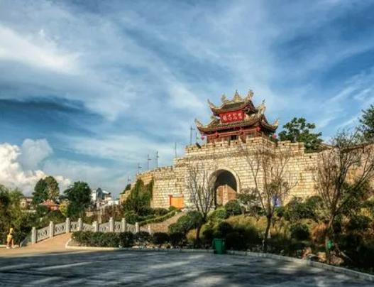 全國十大值得一去的4A景區,神農頂風景區、丹霞山風景名勝區風景美 全國十大值得一去的4A景區,神農頂風景區、丹霞山風景名勝區風景美