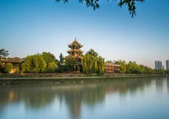 適合學生窮游的十個地方,北京很多景點有半價、成都城市魅力高 適合學生窮游的十個地方,北京很多景點有半價、成都城市魅力高