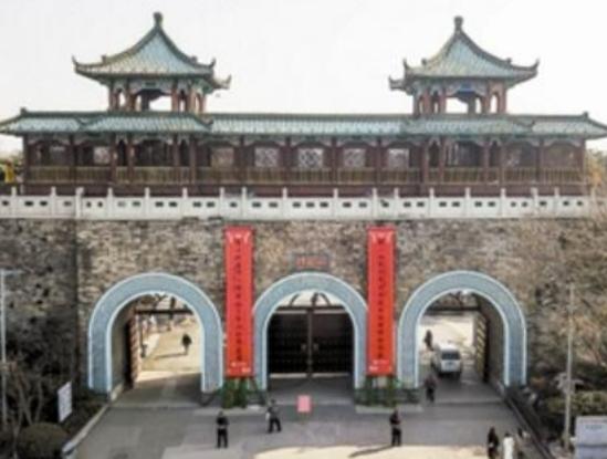 Ͼȥʮvʷc(din)ɽ@ݰТ꽨ˇ߳