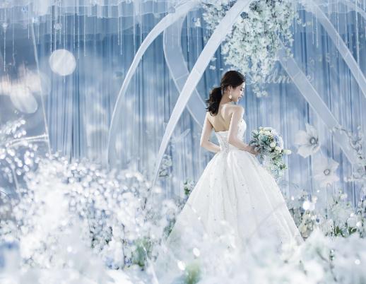 伴娘服是新娘買還是自己買?當(dāng)伴娘要自己掏路費(fèi)嗎 伴娘服是新娘買還是自己買?當(dāng)伴娘要自己掏路費(fèi)嗎