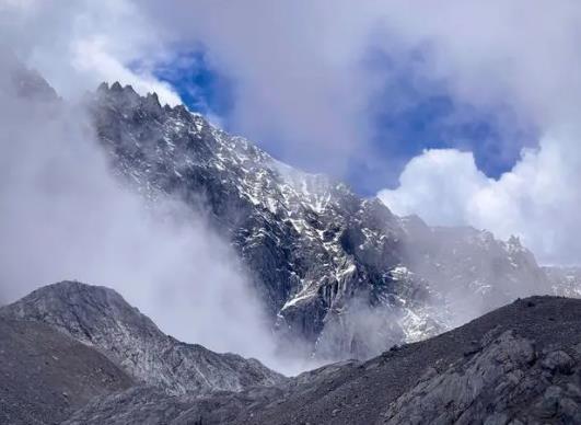 ��������ѩɽ��������y��ô�k����������ѩɽ�l����ô�k