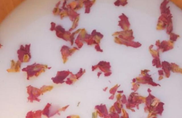 過期牛奶可以泡澡嗎?用過期的牛奶泡澡有什么危害 過期牛奶可以泡澡嗎?用過期的牛奶泡澡有什么危害