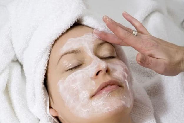 牛奶怎樣洗臉能美白?牛奶擦臉沒(méi)清洗的危害 牛奶怎樣洗臉能美白?牛奶擦臉沒(méi)清洗的危害