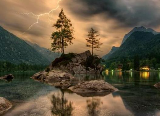 7月份出去玩需要帶什么?7月份適合出去旅游嗎 7月份出去玩需要帶什么?7月份適合出去旅游嗎