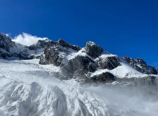 玉龍雪山索道門票可以現場購買嗎?爬玉龍雪山需要多久 玉龍雪山索道門票可以現場購買嗎?爬玉龍雪山需要多久