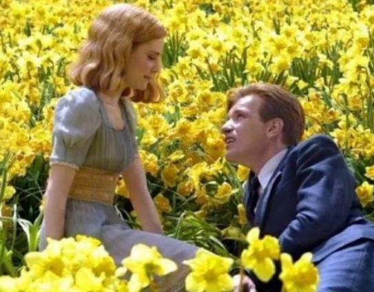 世界十大真人童話電影,愛(ài)麗絲夢(mèng)游仙境2、美女與野獸人氣很不錯(cuò) 世界十大真人童話電影,愛(ài)麗絲夢(mèng)游仙境2、美女與野獸人氣很不錯(cuò)