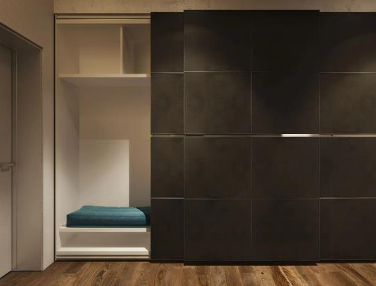 衣柜門用烤漆還是免漆?衣柜不到頂上面放什么東西好 衣柜門用烤漆還是免漆?衣柜不到頂上面放什么東西好