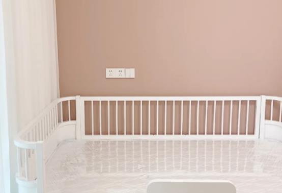 乳膠漆兌水怎么看兌好了?乳膠漆和墻布哪個更耐用 乳膠漆兌水怎么看兌好了?乳膠漆和墻布哪個更耐用