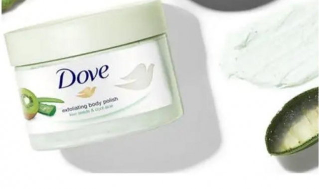 女生用磨砂膏要避開(kāi)哪些部位 用磨砂膏需要區(qū)分膚質(zhì)嗎? 女生用磨砂膏要避開(kāi)哪些部位 用磨砂膏需要區(qū)分膚質(zhì)嗎?