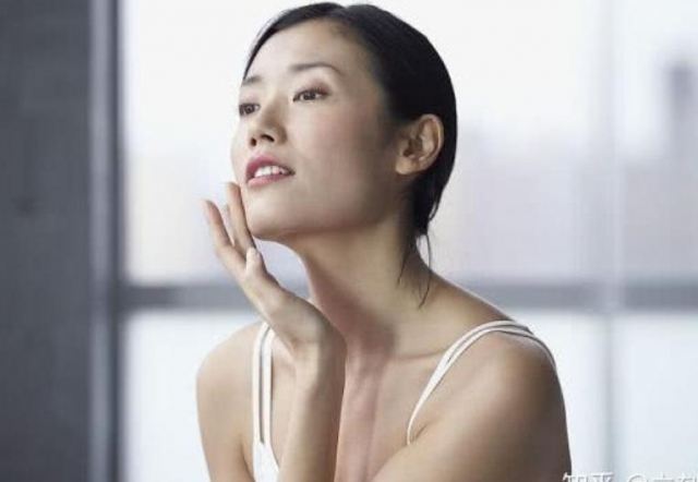 為什么用完磨砂膏會長小紅點 磨砂膏值得購買嗎 為什么用完磨砂膏會長小紅點 磨砂膏值得購買嗎