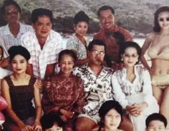 中國十大社團電影排名,槍火陣容強大、江湖熱血江湖 中國十大社團電影排名,槍火陣容強大、江湖熱血江湖