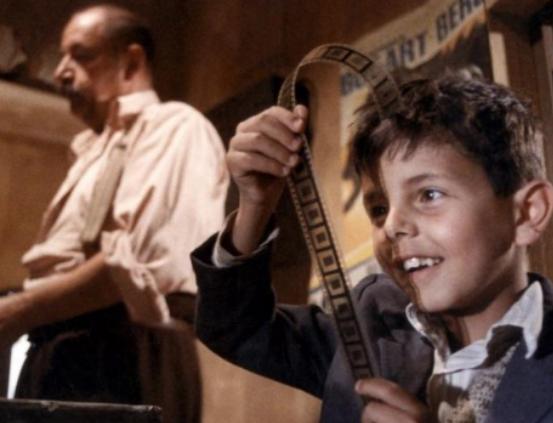 十大最經典劇情的電影,海上鋼琴師、霸王別姬都是值得幾刷的經典 十大最經典劇情的電影,海上鋼琴師、霸王別姬都是值得幾刷的經典