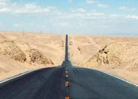 中國十大最美自駕公路,天門山盤山公路非常崎嶇、滇藏公路風光優美 中國十大最美自駕公路,天門山盤山公路非常崎嶇、滇藏公路風光優美