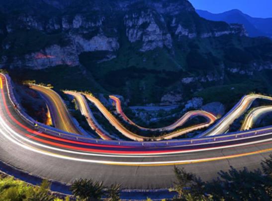 中國十大盤山公路,巴郎山公路地勢險峻、掛壁公路一般人不敢走 中國十大盤山公路,巴郎山公路地勢險峻、掛壁公路一般人不敢走