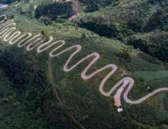 中國十大盤山公路,巴郎山公路地勢險峻、掛壁公路一般人不敢走 中國十大盤山公路,巴郎山公路地勢險峻、掛壁公路一般人不敢走