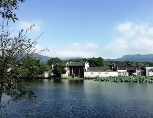 2023年安徽九月份穿短袖還是長袖?2023年安徽十月份冷不冷 2023年安徽九月份穿短袖還是長袖?2023年安徽十月份冷不冷