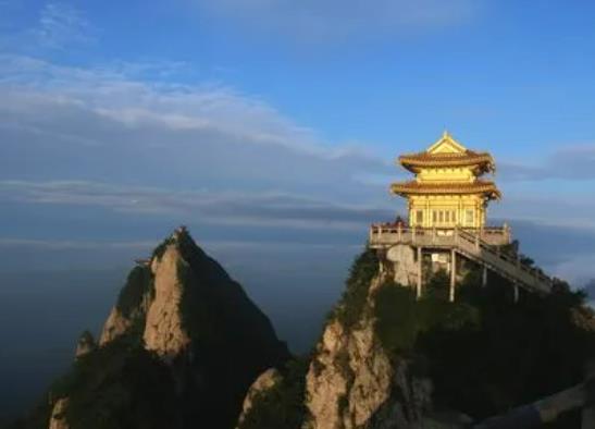 12�·��Ͼ�ɽɽ픚�ض��٣�12��ȥ�Ͼ�ɽ�ܿ���ѩ��