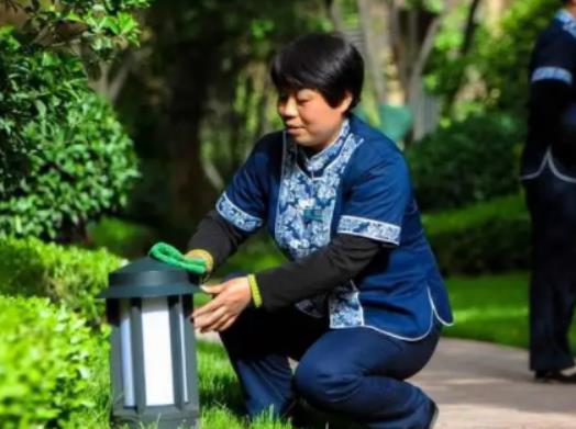 業主裝修去物業辦什么手續?裝修房子砸墻需不需要給物業說 業主裝修去物業辦什么手續?裝修房子砸墻需不需要給物業說