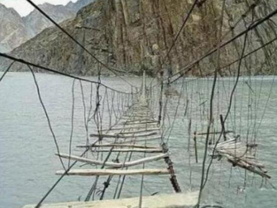 世界十大危險的橋,特里夫特懸索橋、南針峰懸索橋非常考驗你的勇氣 世界十大危險的橋,特里夫特懸索橋、南針峰懸索橋非常考驗你的勇氣