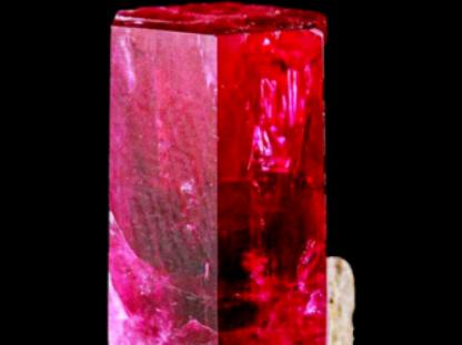 世界最貴十大寶石排名,硅硼鋁鈣石十分稀有、歷山大變色石多色性強 世界最貴十大寶石排名,硅硼鋁鈣石十分稀有、歷山大變色石多色性強