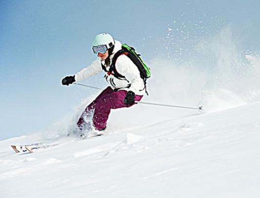 滑雪服里面可以穿裙子嗎?滑雪服里面只穿一條速干保暖衣可以嗎 滑雪服里面可以穿裙子嗎?滑雪服里面只穿一條速干保暖衣可以嗎