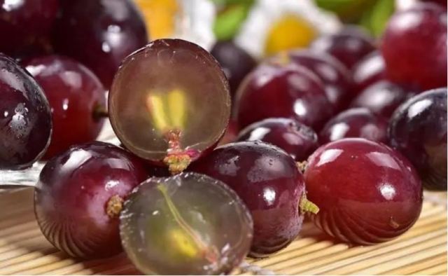 Ů�����������ʲô��̎��Ů���½����ܳ����ц�