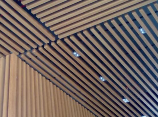 ʮ���X��ͨƷ���������{�����X��ͨ�ԃr�ȸ��������X��ͨ�ڱ���