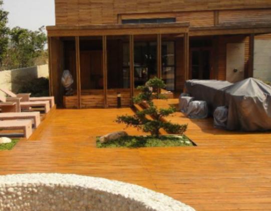 ����ľ��(f��)�ϵذ�Ʒ�����а��R��ꖹ����~˹�ؠ����Ǯa(ch��n)Ʒ�еľ�Ӣ