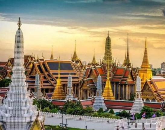 亞洲必去的10個地方,中國九寨溝水藍清澈見底、泰國曼谷體會泰國風情 亞洲必去的10個地方,中國九寨溝水藍清澈見底、泰國曼谷體會泰國風情