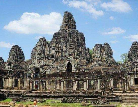 亞洲必去的10個地方,中國九寨溝水藍清澈見底、泰國曼谷體會泰國風情 亞洲必去的10個地方,中國九寨溝水藍清澈見底、泰國曼谷體會泰國風情