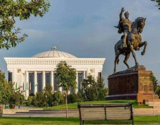 ��Ɲ�e��˹̹ʮ����У���ʲ�������׶������R���������Ļ�����