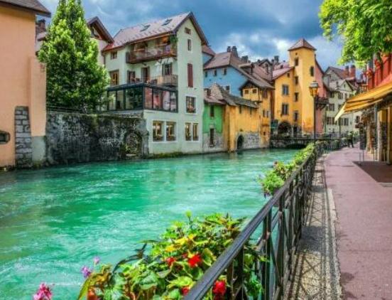 歐洲十大絕美小鎮排名,富森小鎮因天鵝堡聞名、帕羅斯小鎮非常清新 歐洲十大絕美小鎮排名,富森小鎮因天鵝堡聞名、帕羅斯小鎮非常清新