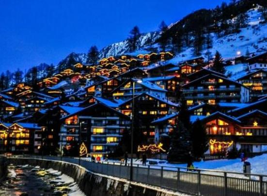 歐洲十大絕美小鎮排名,富森小鎮因天鵝堡聞名、帕羅斯小鎮非常清新 歐洲十大絕美小鎮排名,富森小鎮因天鵝堡聞名、帕羅斯小鎮非常清新