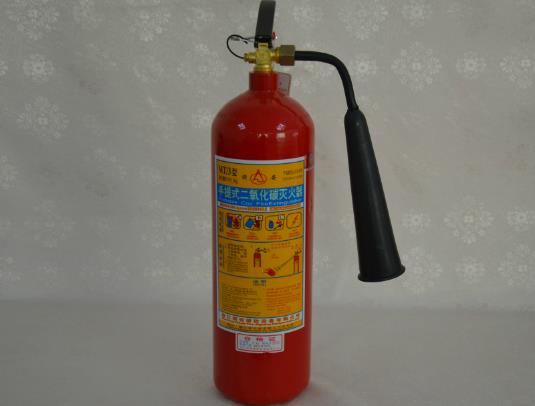 干粉滅火器一般滅什么火?滅火器的白色粉末有毒嗎 干粉滅火器一般滅什么火?滅火器的白色粉末有毒嗎