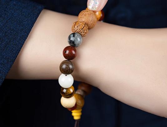 十八籽手串適合什么樣的人?十八籽手串什么人不能戴 十八籽手串適合什么樣的人?十八籽手串什么人不能戴