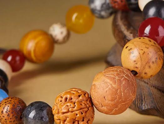 十八籽為什么有的貴有的便宜?十八籽手串高考生可以戴嗎 十八籽為什么有的貴有的便宜?十八籽手串高考生可以戴嗎