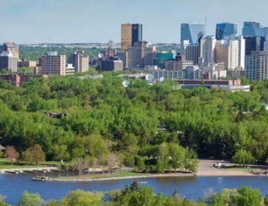 加拿大十大城市面積排名,皇后西街在多倫多、渥太華在渥太華河旁 加拿大十大城市面積排名,皇后西街在多倫多、渥太華在渥太華河旁