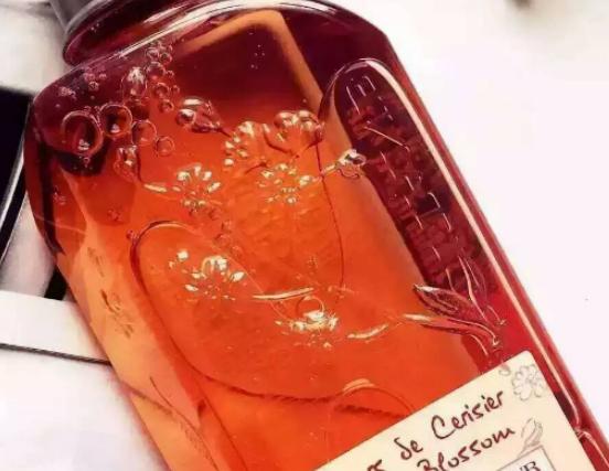 中國十大沐浴露品牌,強生沐浴露親膚無刺激、沐浴露六神性價比高 中國十大沐浴露品牌,強生沐浴露親膚無刺激、沐浴露六神性價比高