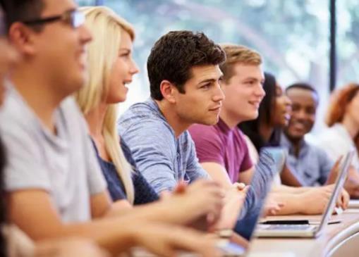 高一軍訓(xùn)分班還是報(bào)到分班?高中軍訓(xùn)能不能留長發(fā) 高一軍訓(xùn)分班還是報(bào)到分班?高中軍訓(xùn)能不能留長發(fā)